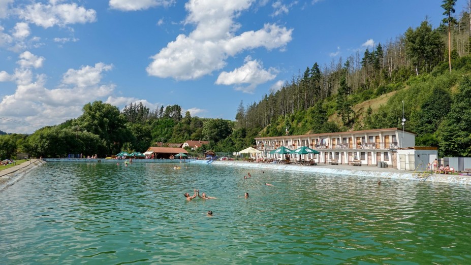 Koupaliště Bransouze. Foto Štěpán Dvořák.